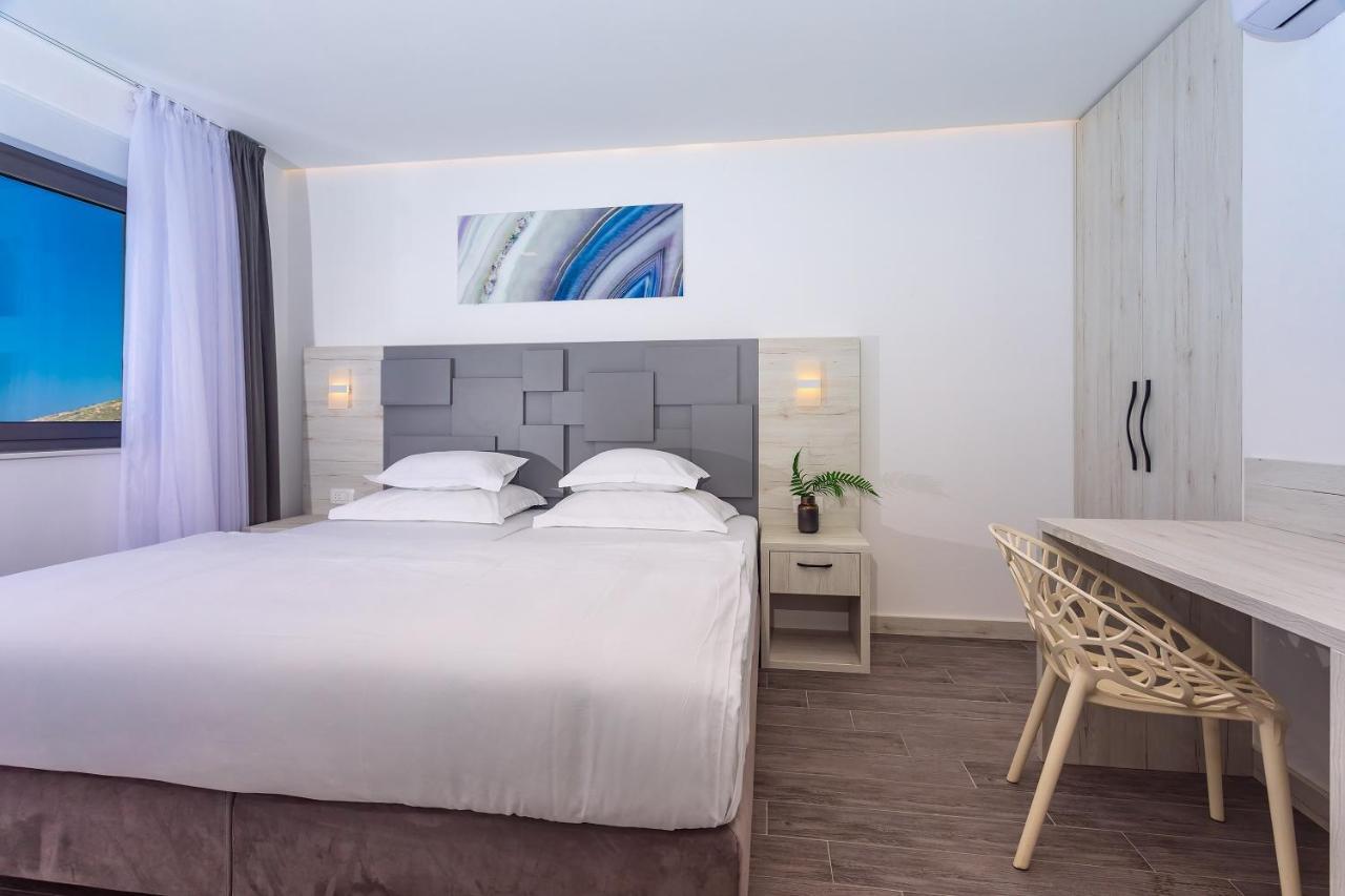 Villa Belvedere With Heated Pool, Billiards, Media Room, Sea Views,10 Pax Omiš Esterno foto