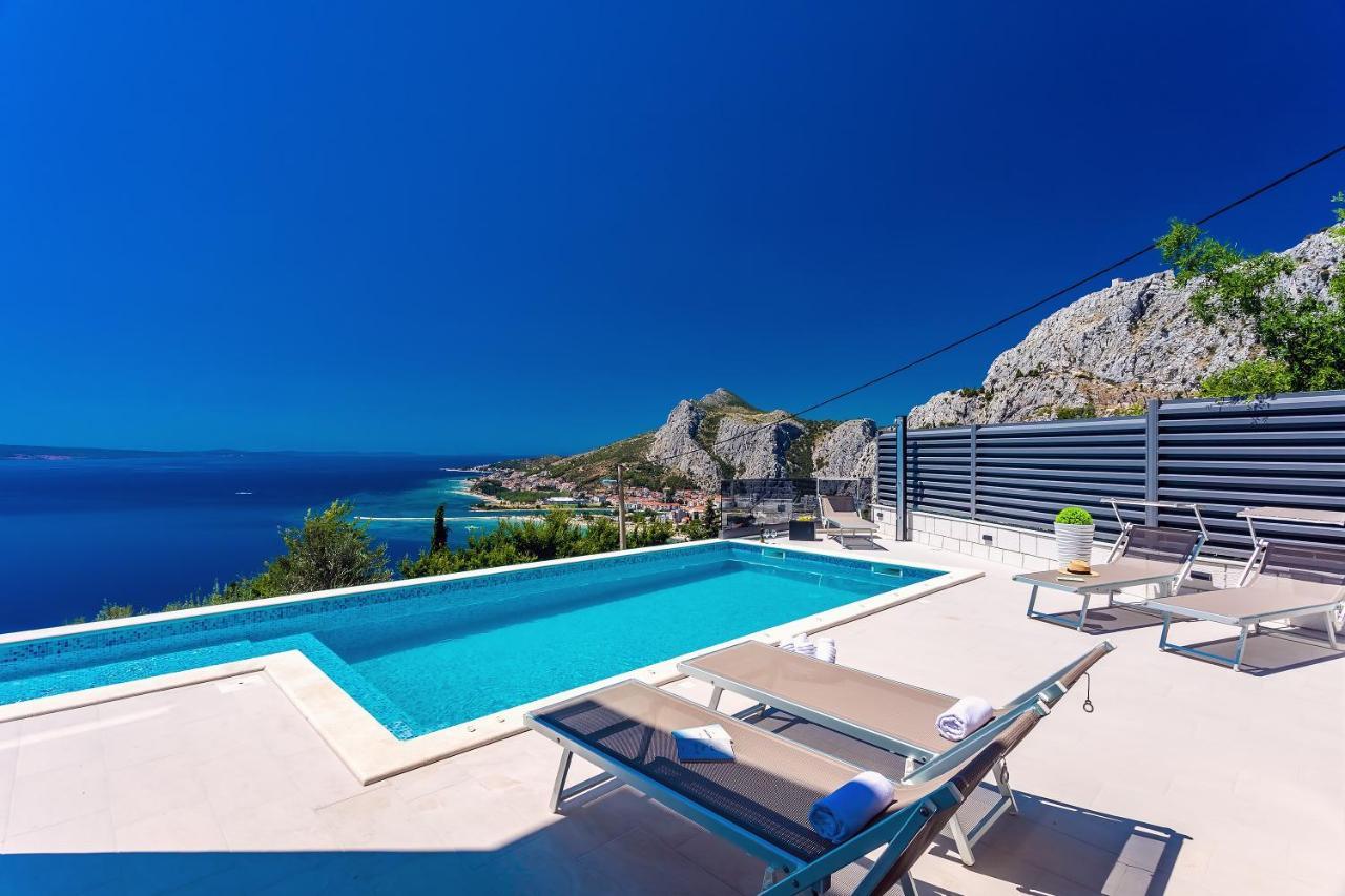 Villa Belvedere With Heated Pool, Billiards, Media Room, Sea Views,10 Pax Omiš Esterno foto