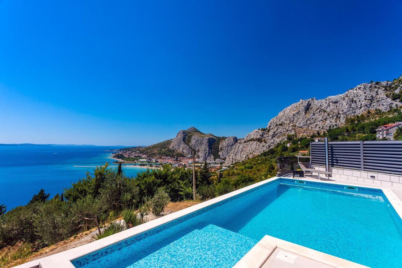 Villa Belvedere With Heated Pool, Billiards, Media Room, Sea Views,10 Pax Omiš Esterno foto